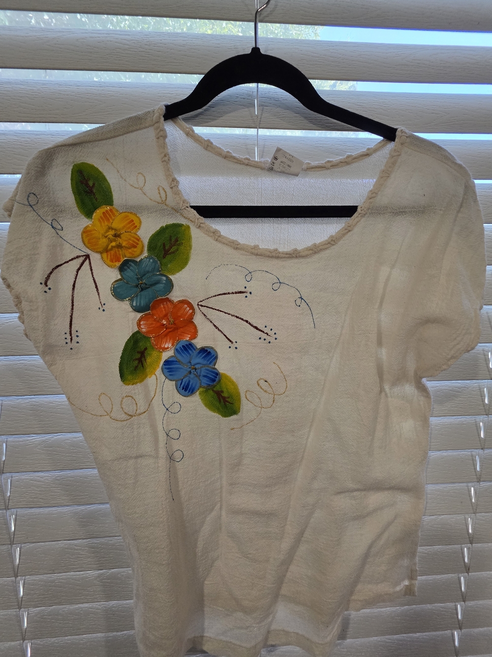 White Floral Embroidered Short Sleeve Scoop Neck Top